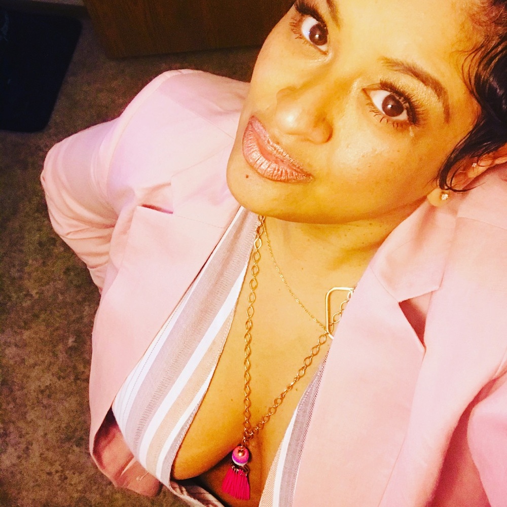 Meet your Posher, De-anna